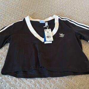 Adidas cropped v neck top NWT